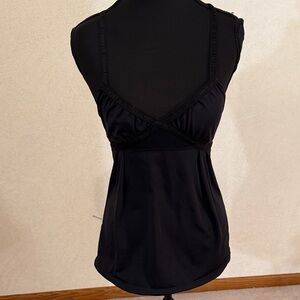 NEW YEAR, NEW YOU!Lululemon Athletica Black Criss-Cross Back Tank Top